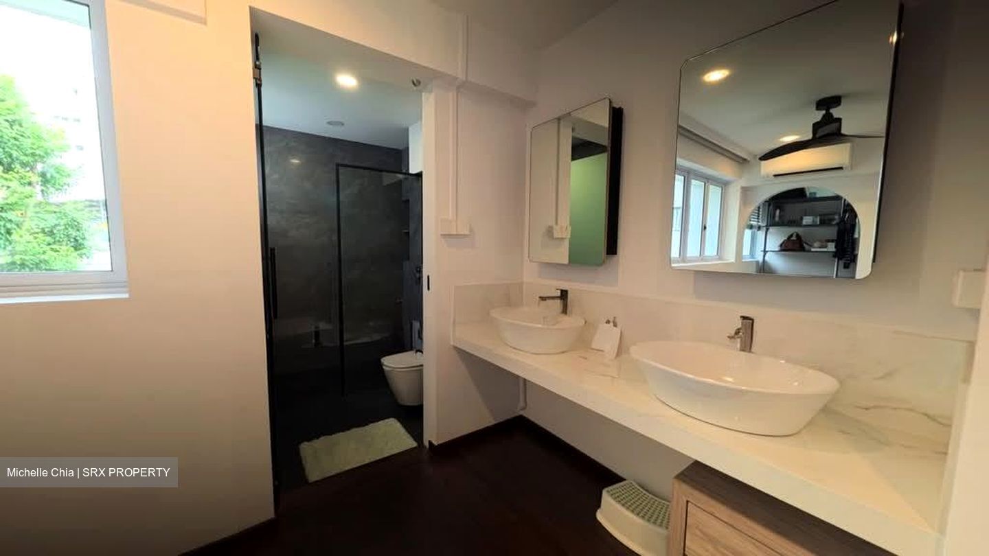 Blk 212 Serangoon Avenue 4 (Serangoon), HDB 5 Rooms #587700171